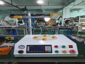 專業(yè)四工位圓形點膠機(jī)供應(yīng)商 中山LED球泡燈自動點膠解決方案專家